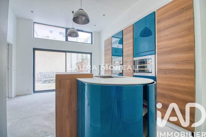 Loft - 171 m² - 5 pièces