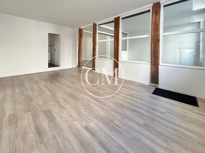 Local commercial - 136 m² - 7 pièces