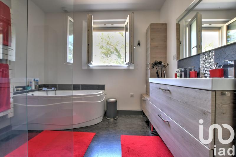 Maison - 163 m² - 6 pièces