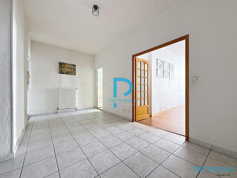 Appartement - 96 m² - 3 pièces