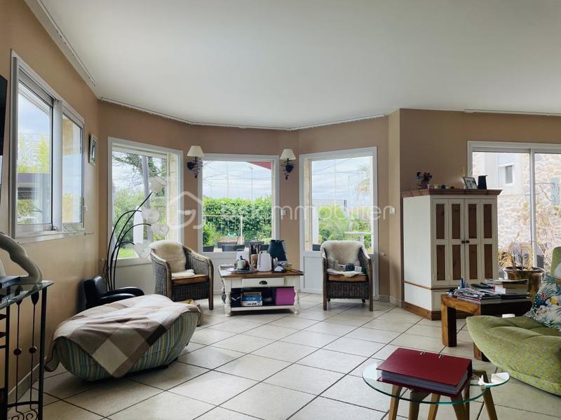 Demeure - 200 m² - 7 pièces