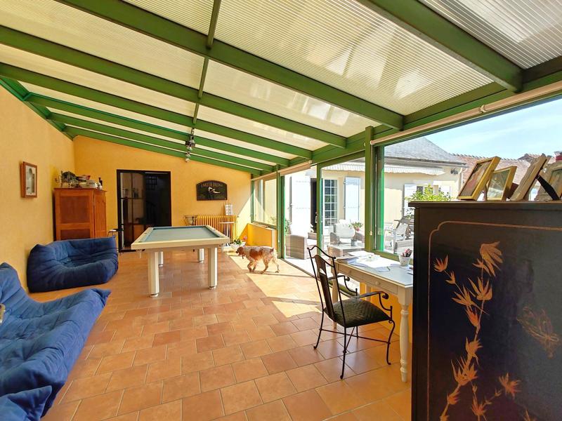 Maison - 264 m² - 8 pièces