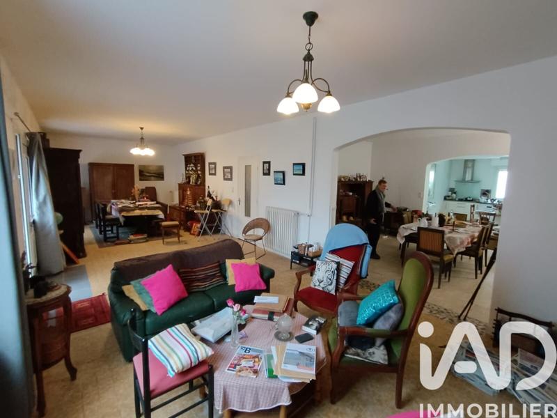 Maison - 185 m² - 8 pièces