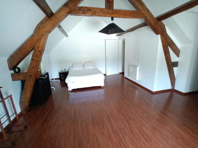 Maison - 311 m² - 8 pièces