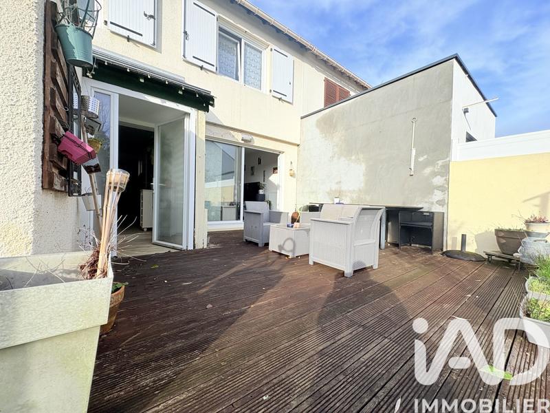 Maison - 99 m² - 4 pièces