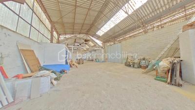 Parking / Garage - 770 m²