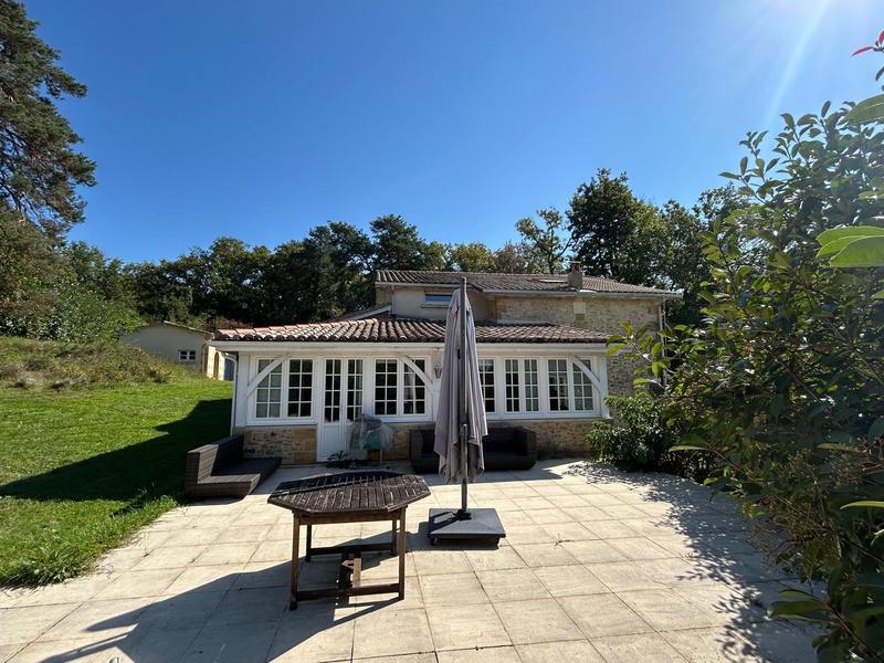 Maison ancienne - 209 m² - 7 pièces