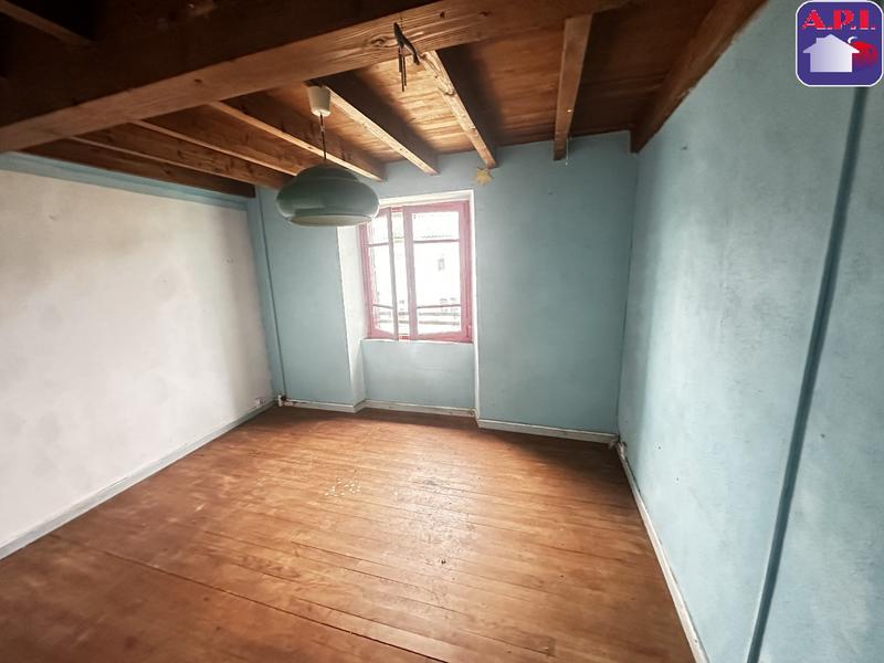 Maison - 216 m² - 8 pièces