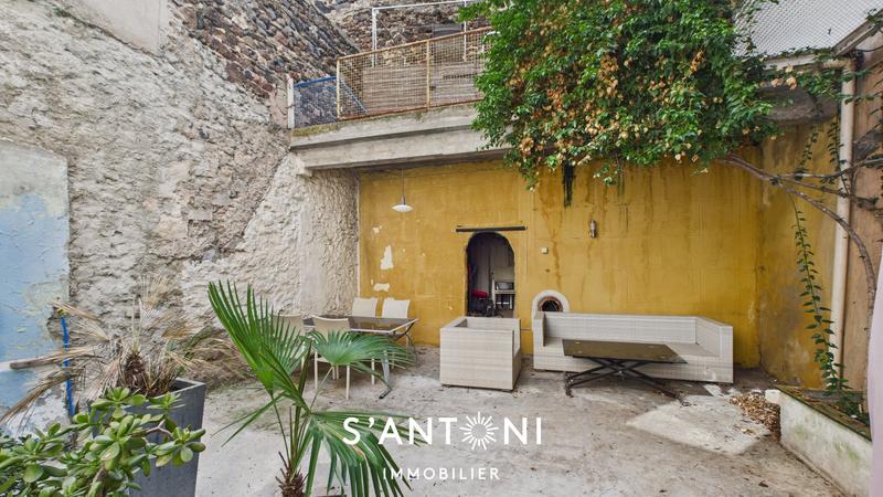 Maison - 176 m² - 7 pièces