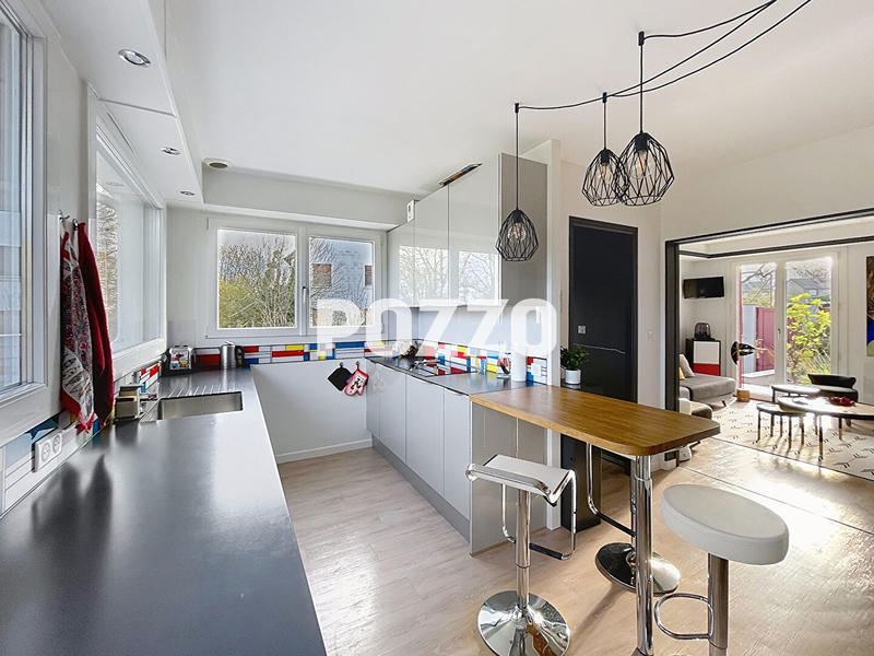 Maison - 170 m² - 7 pièces