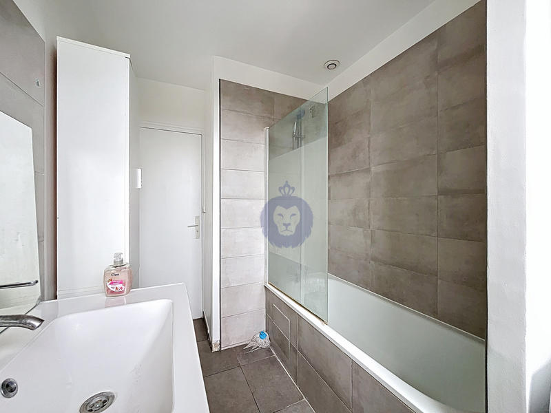 Appartement - 88 m² - 5 pièces