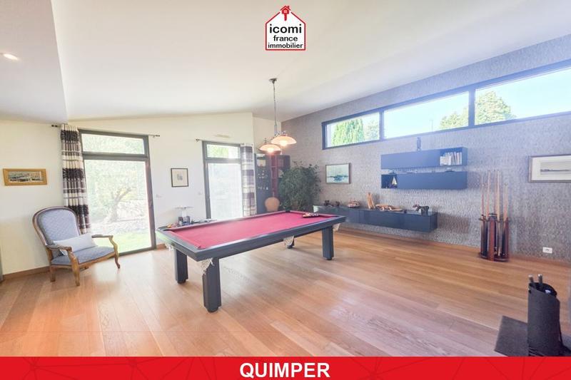 Propriété - 300 m² - 7 pièces