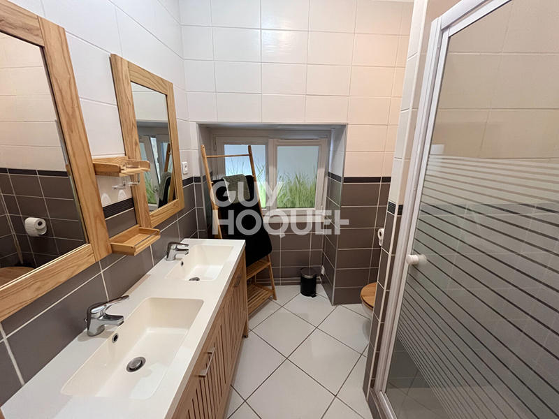 Maison - 165 m² - 5 pièces