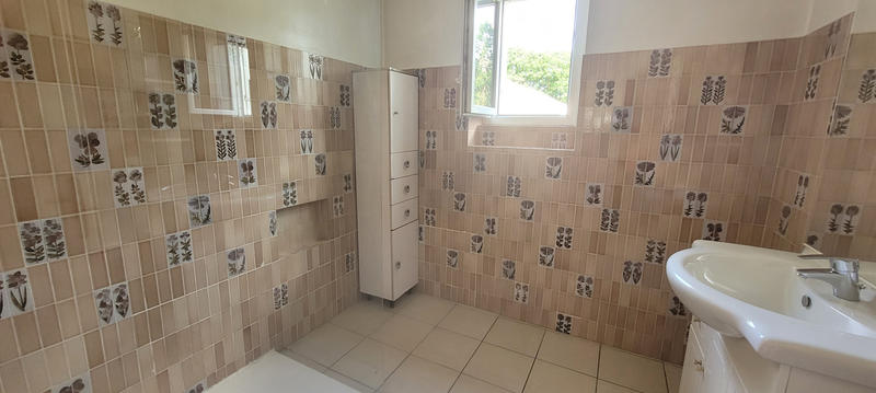 Maison - 145 m² - 9 pièces