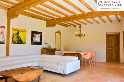 Propriété - 253 m² - 5 pièces