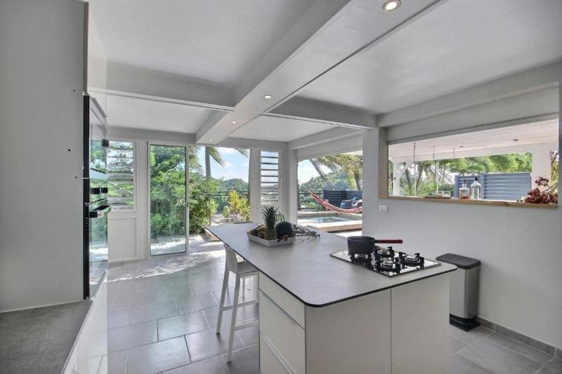 Maison - 277 m² - 8 pièces