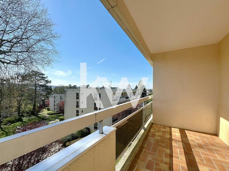 Appartement - 93 m² - 4 pièces