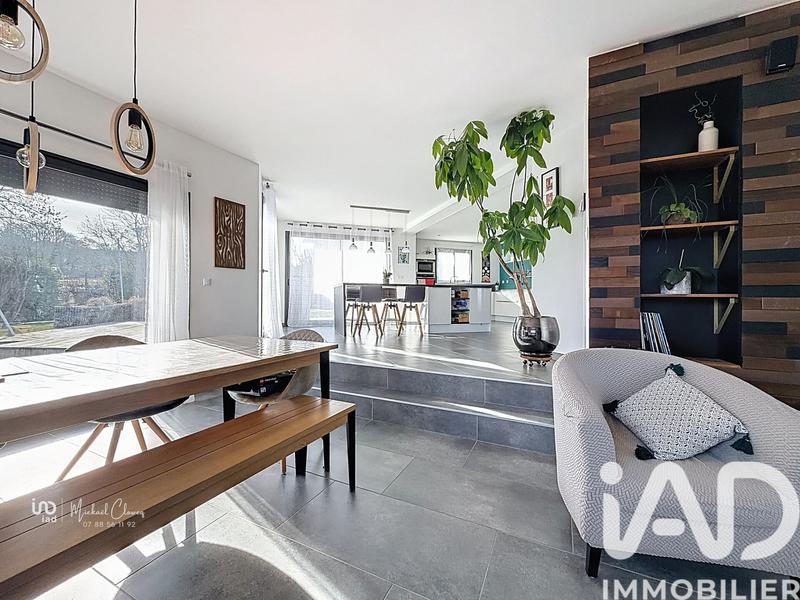 Maison - 159 m² - 6 pièces