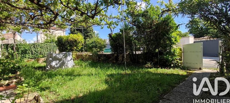 Maison - 214 m² - 8 pièces