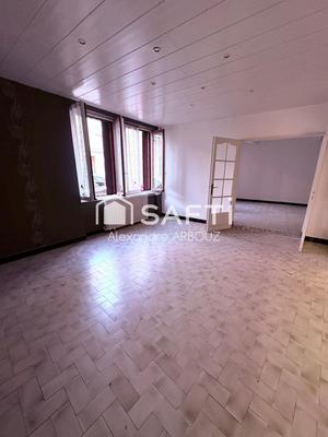 Maison - 192 m² - 9 pièces