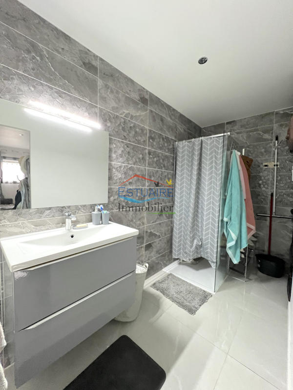 Maison - 102 m² - 5 pièces