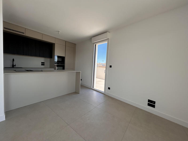 Appartement - 97 m² - 5 pièces