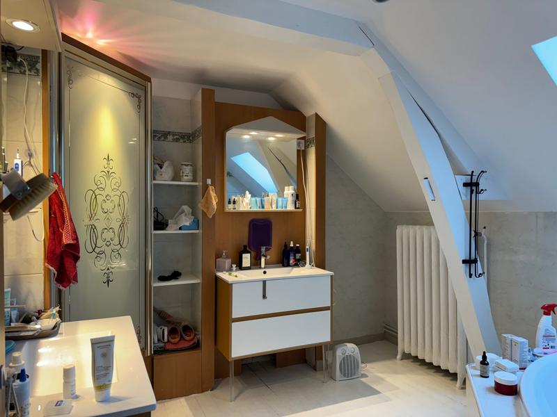 Maison - 195 m² - 9 pièces