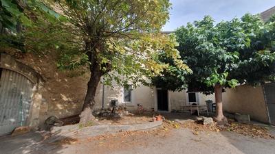 Maison - 250 m² - 8 pièces