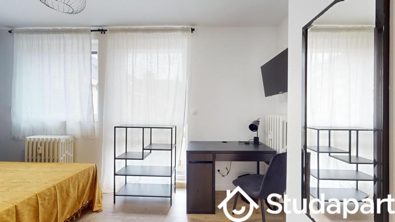 Chambre - 13 m² - 1 pièce