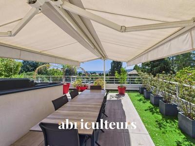 Appartement - 80 m² - 3 pièces