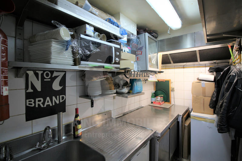 Fonds de commerce - Magasins - 69 m²