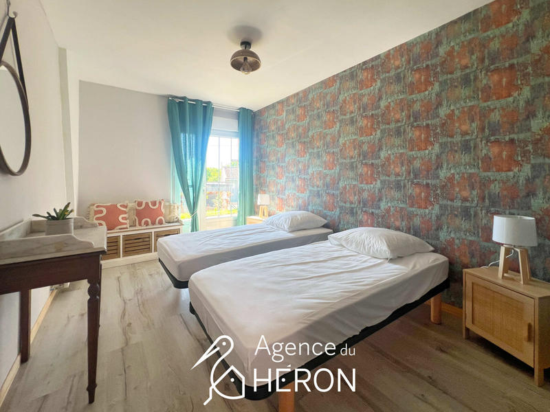 Maison - 143 m² - 8 pièces