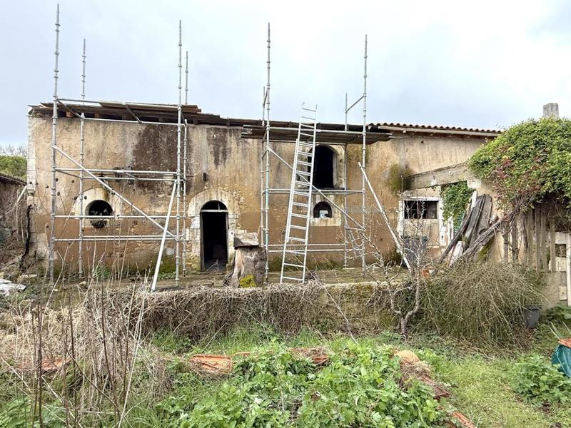 Maison - 217 m² - 6 pièces