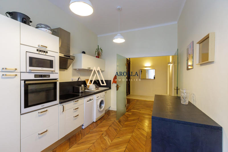 Appartement - 111 m² - 4 pièces