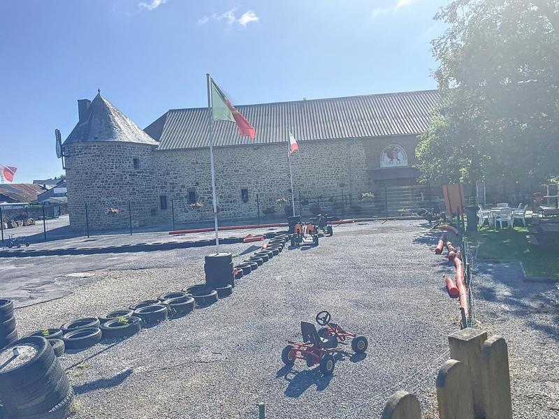 Local commercial - 790 m² - 9 pièces