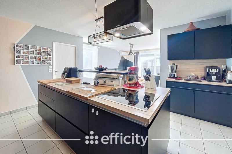 Appartement - 92 m² - 5 pièces