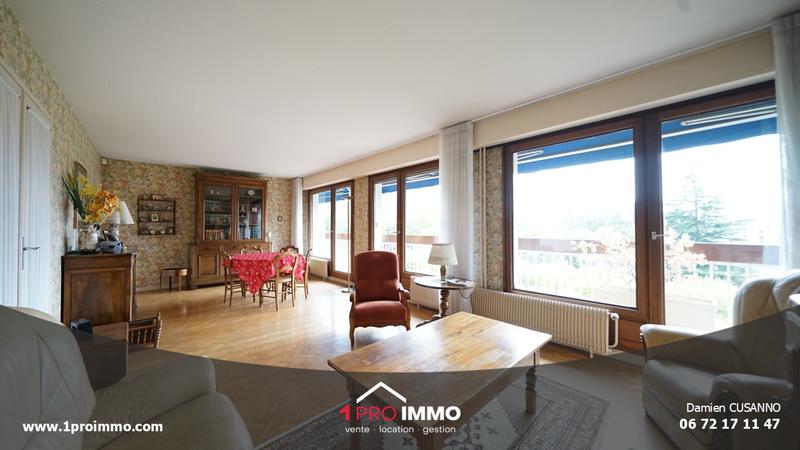 Appartement - 97 m² - 5 pièces
