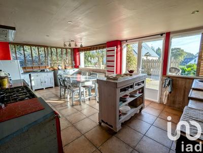 Maison - 214 m² - 7 pièces