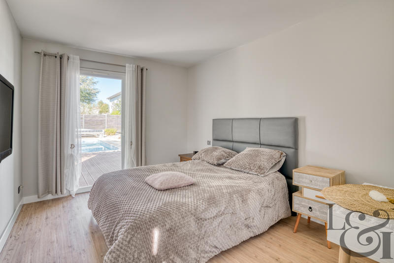 Maison - 190 m² - 8 pièces