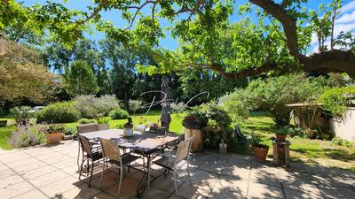 Villa - 182 m² - 7 pièces