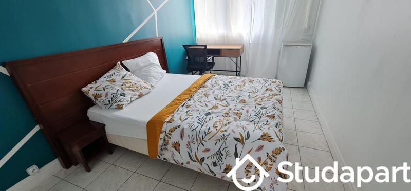 Chambre - 14 m² - 1 pièce