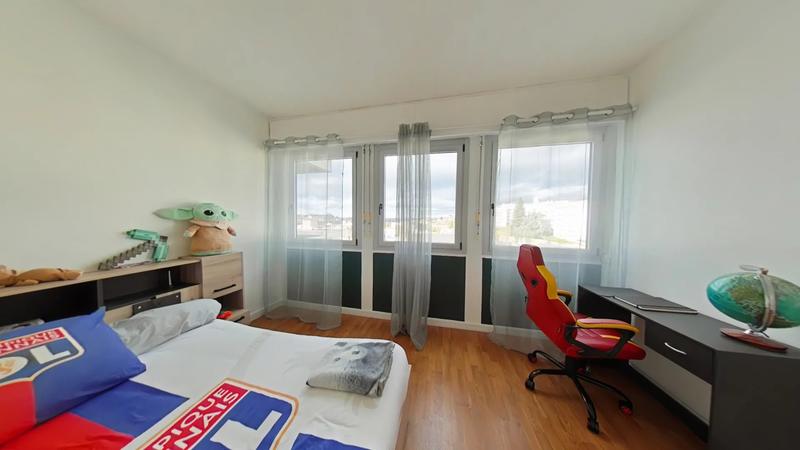 Appartement - 103 m² - 5 pièces