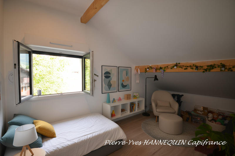 Maison - 187 m² - 7 pièces