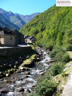 Propriété - 280 m² - 11 pièces