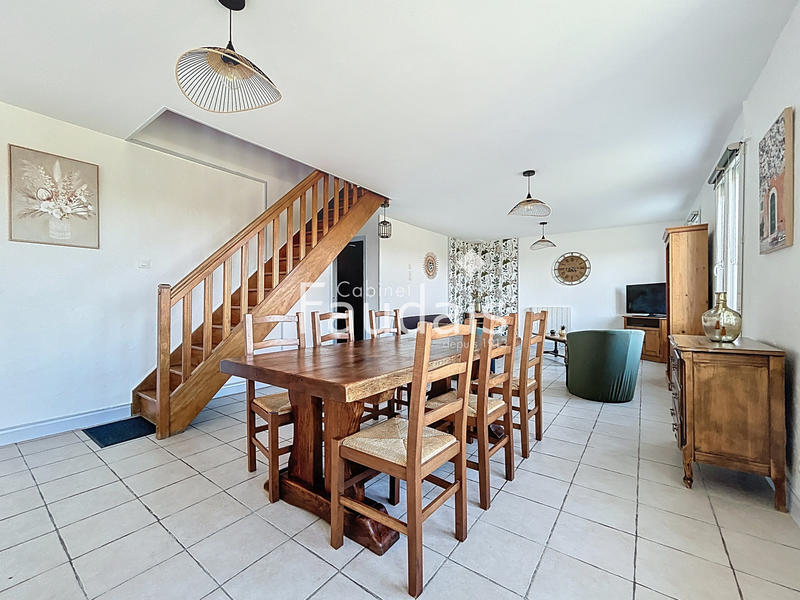 Maison - 89 m² - 5 pièces