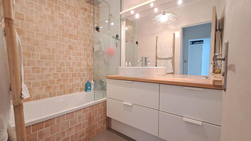 Appartement - 65 m² - 3 pièces