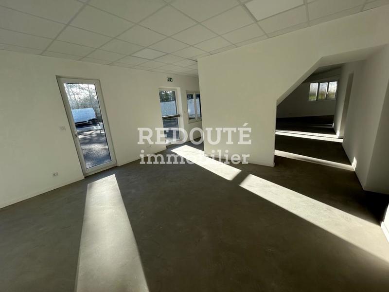 Entrepôt - 1 280 m²