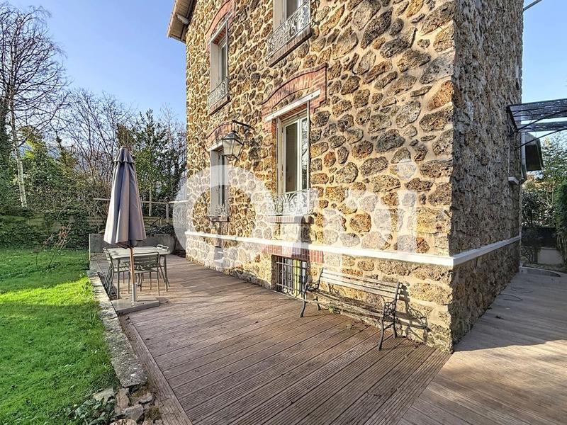 Maison - 132 m² - 5 pièces