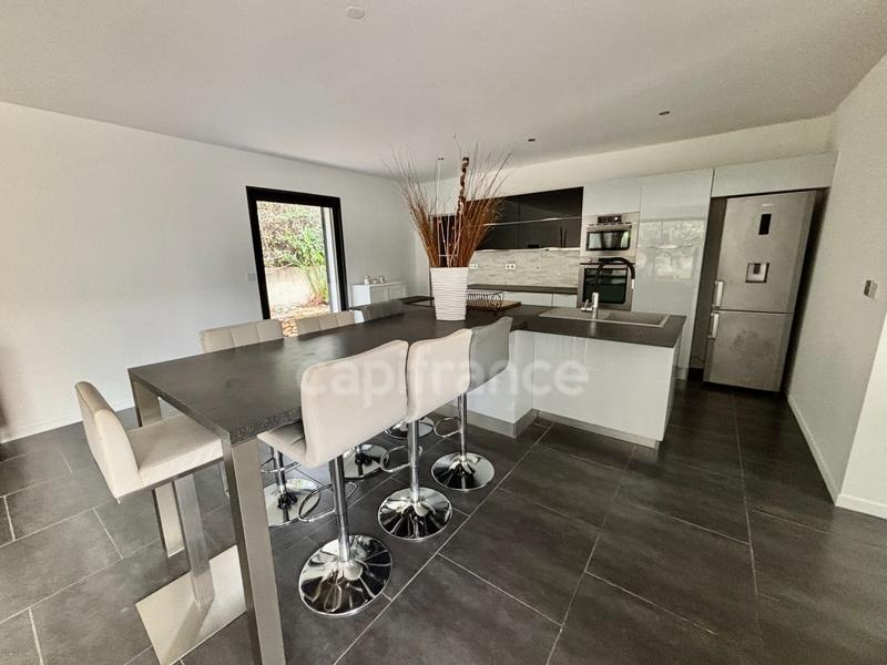 Maison - 135 m² - 4 pièces