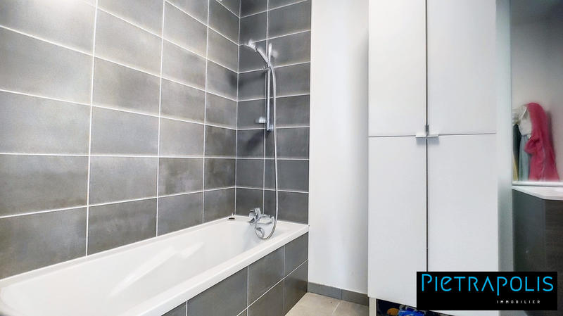 Appartement - 97 m² - 4 pièces